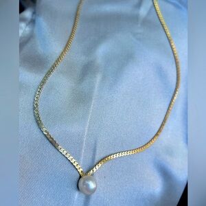 Vintage Gold Tone Necklace with Pearl Pendant